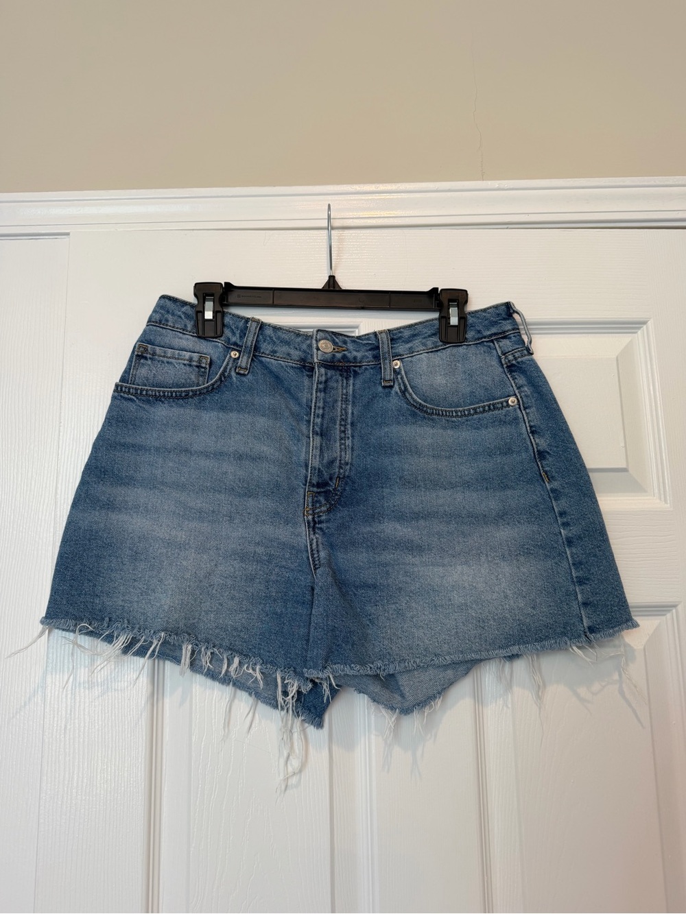 Forever 21 Premium Distressed Shredded Denim Shorts Blue 30